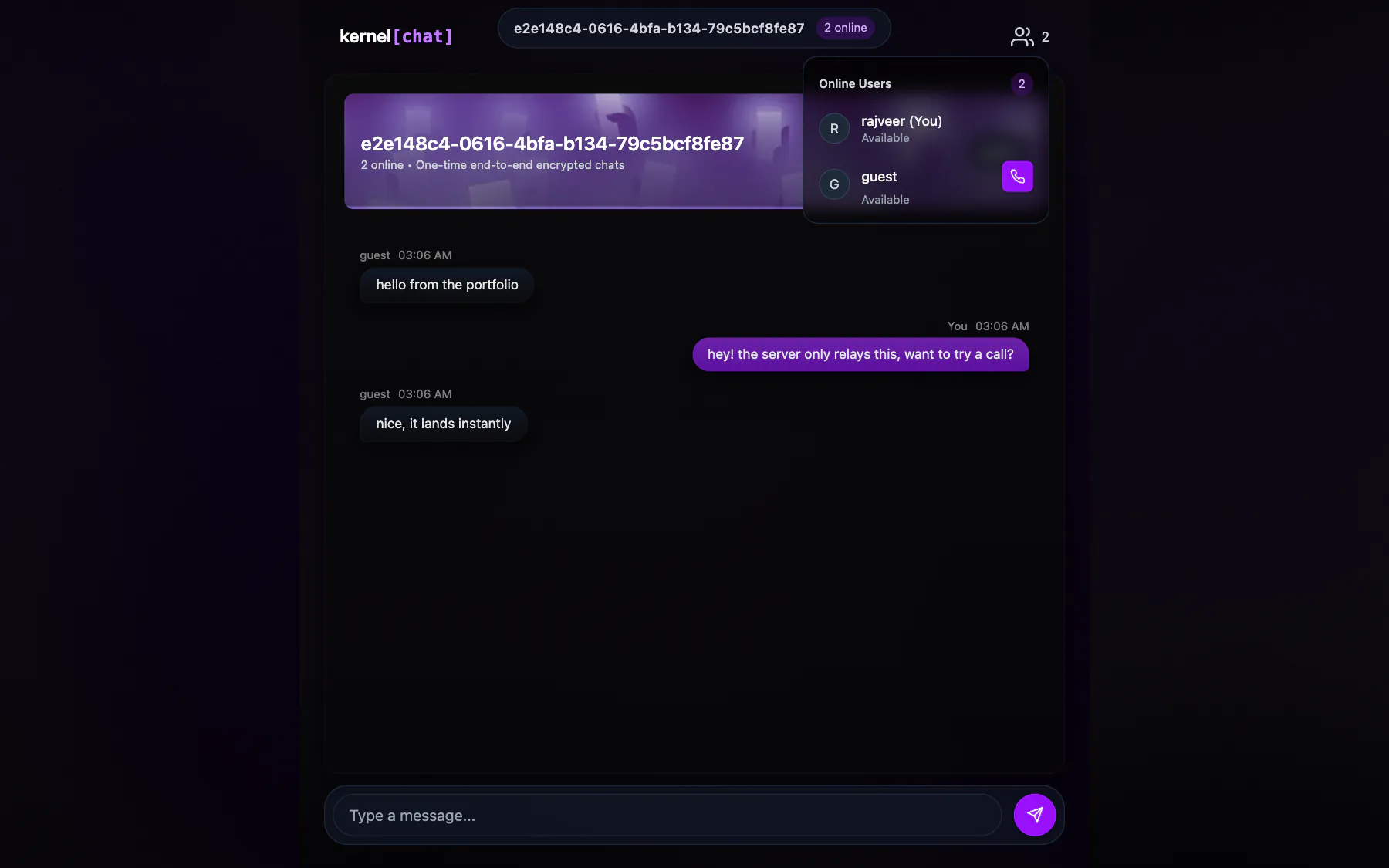 A room with three messages and the online users panel, with a call button beside the guest.